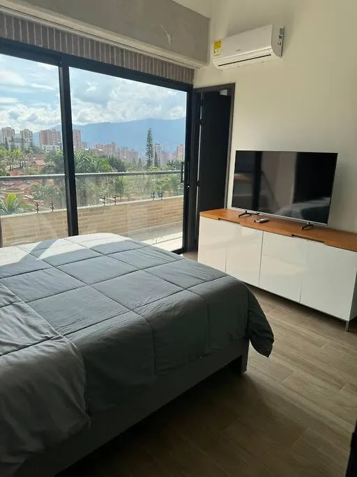 Apartamento 406 Poblado Cerca Al Cc El Tesoro Medellín