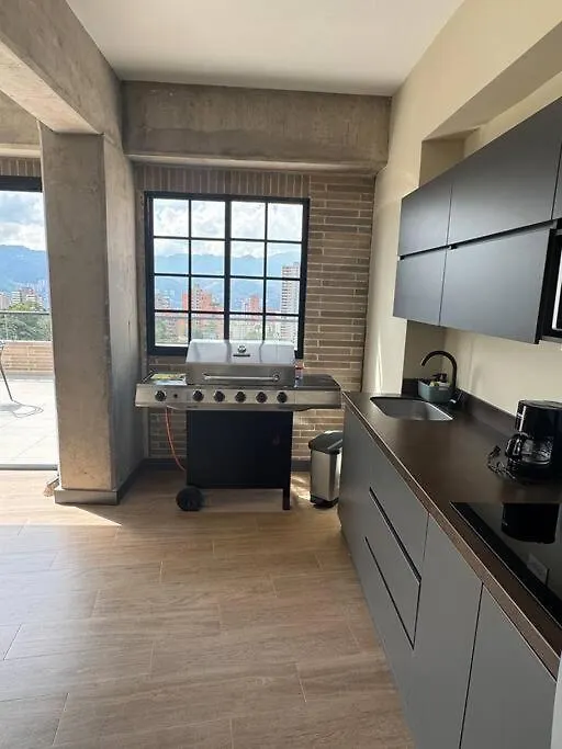 Apartamento 406 Poblado Cerca Al Cc El Tesoro Medellín