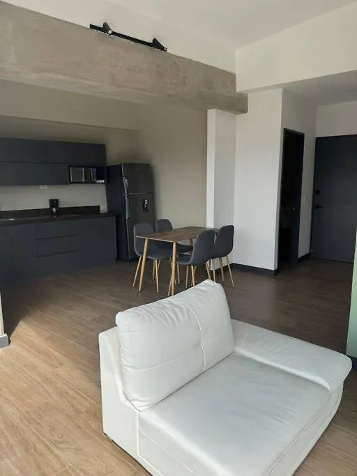 Apartamento 406 Poblado Cerca Al Cc El Tesoro Medellín